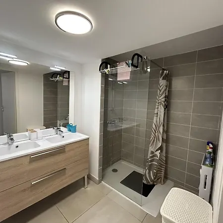 Confortable Avec Terrasse Et Parking Pres De La - Fr-1-837-15 * 아르젤레쉬르메르